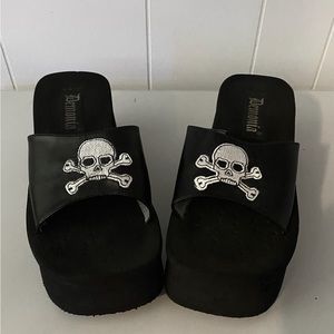 ((((ON HOLD)))) Rare 90s Demonia FUNN-22 Skull Platform Sandals